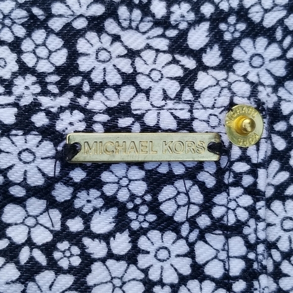 MICHAEL Michael Kors black and white floral stretchy pull on ankle pants medium - Picture 3 of 5